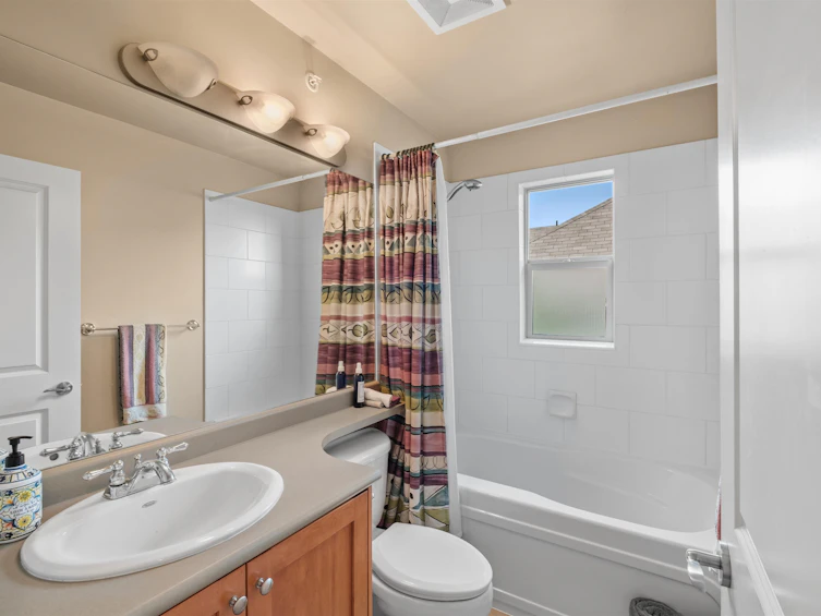 261 E Queens Road, North Vancouver, BC, V7N 4N7 - 18