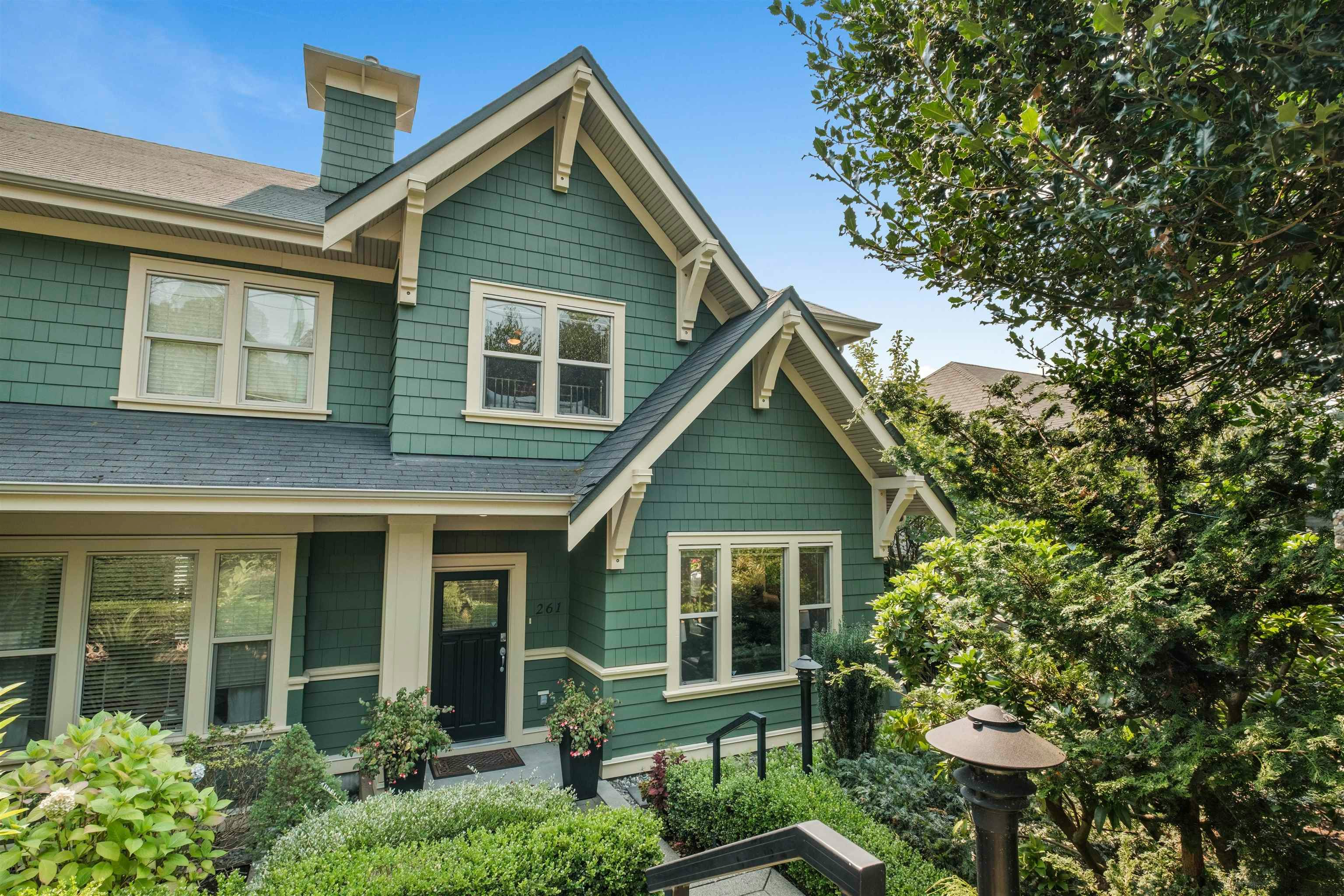 261 E Queens Road, North Vancouver, BC, V7N 4N7