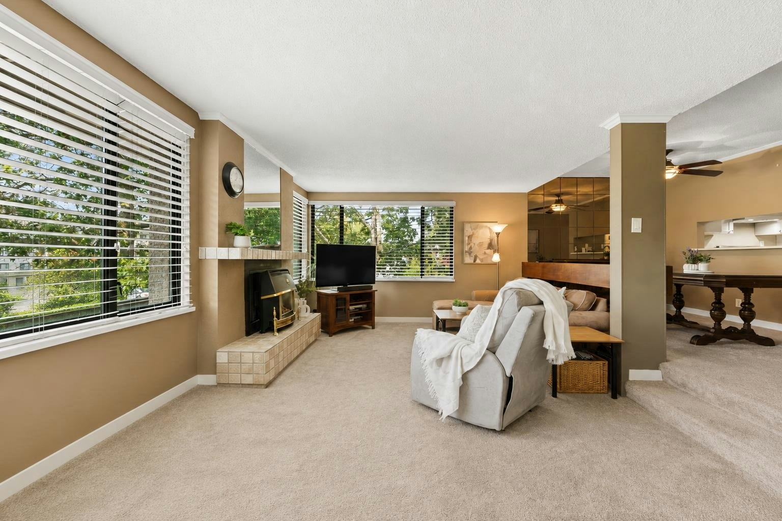 212-15313 19 Avenue, Surrey, BC, V4A 1X6 - 12