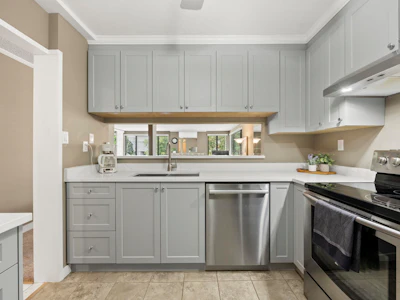 212-15313 19 Avenue - 4
