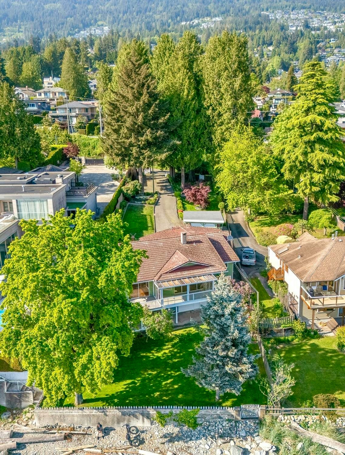 2560 Bellevue Avenue, West Vancouver, BC, V7V 1E4 - 26