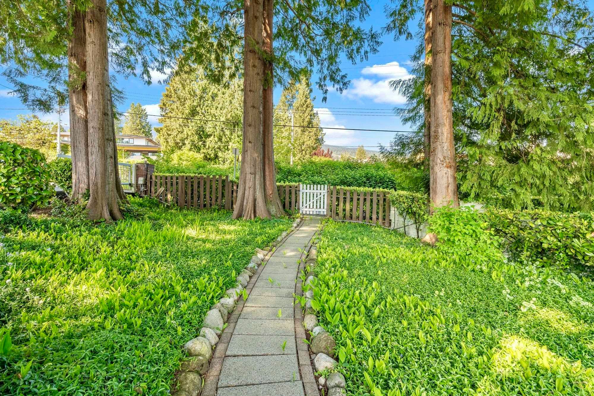2560 Bellevue Avenue, West Vancouver, BC, V7V 1E4 - 17