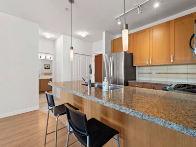 232-15918 26 Avenue - 4
