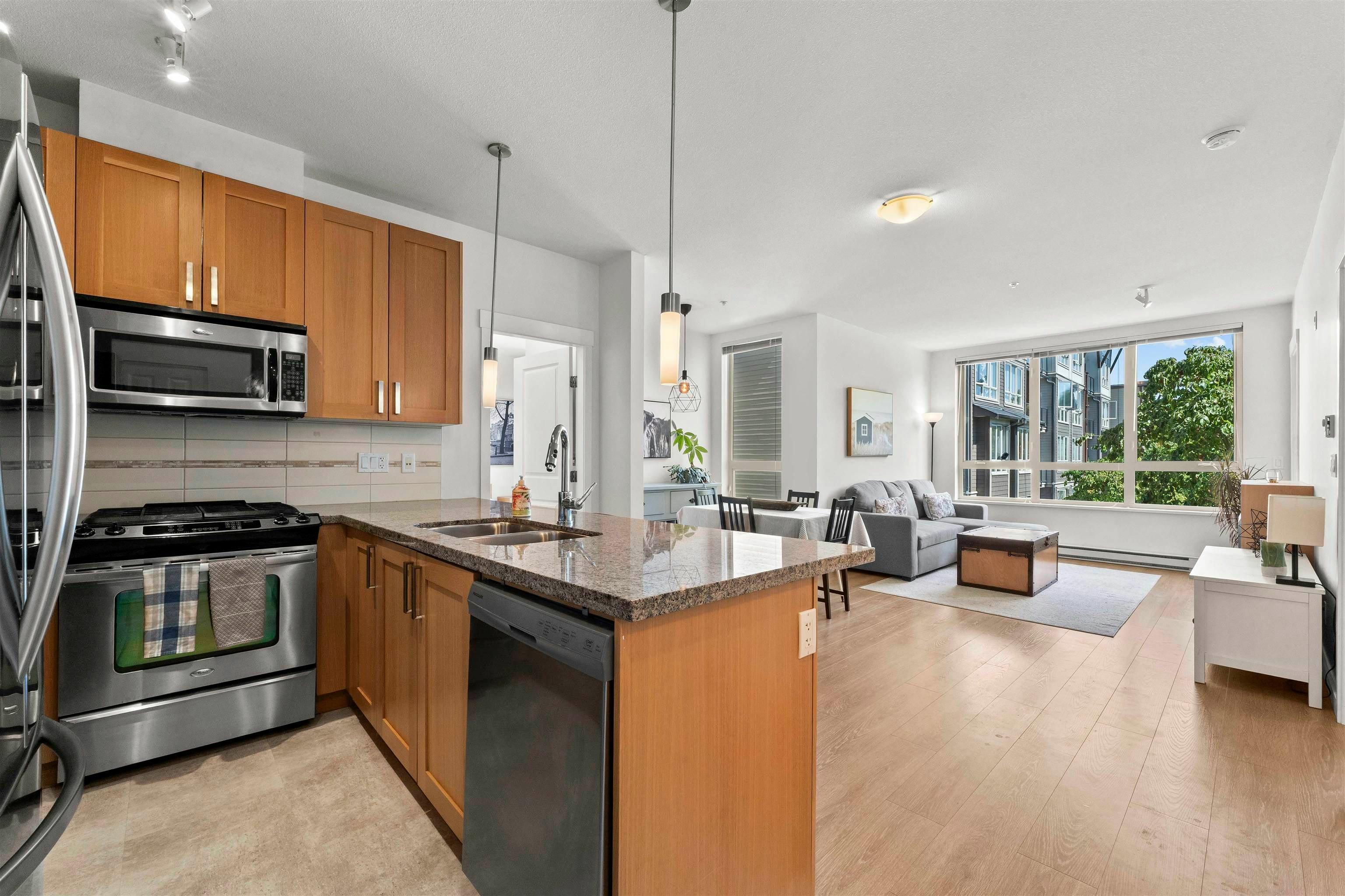 232-15918 26 Avenue - 5