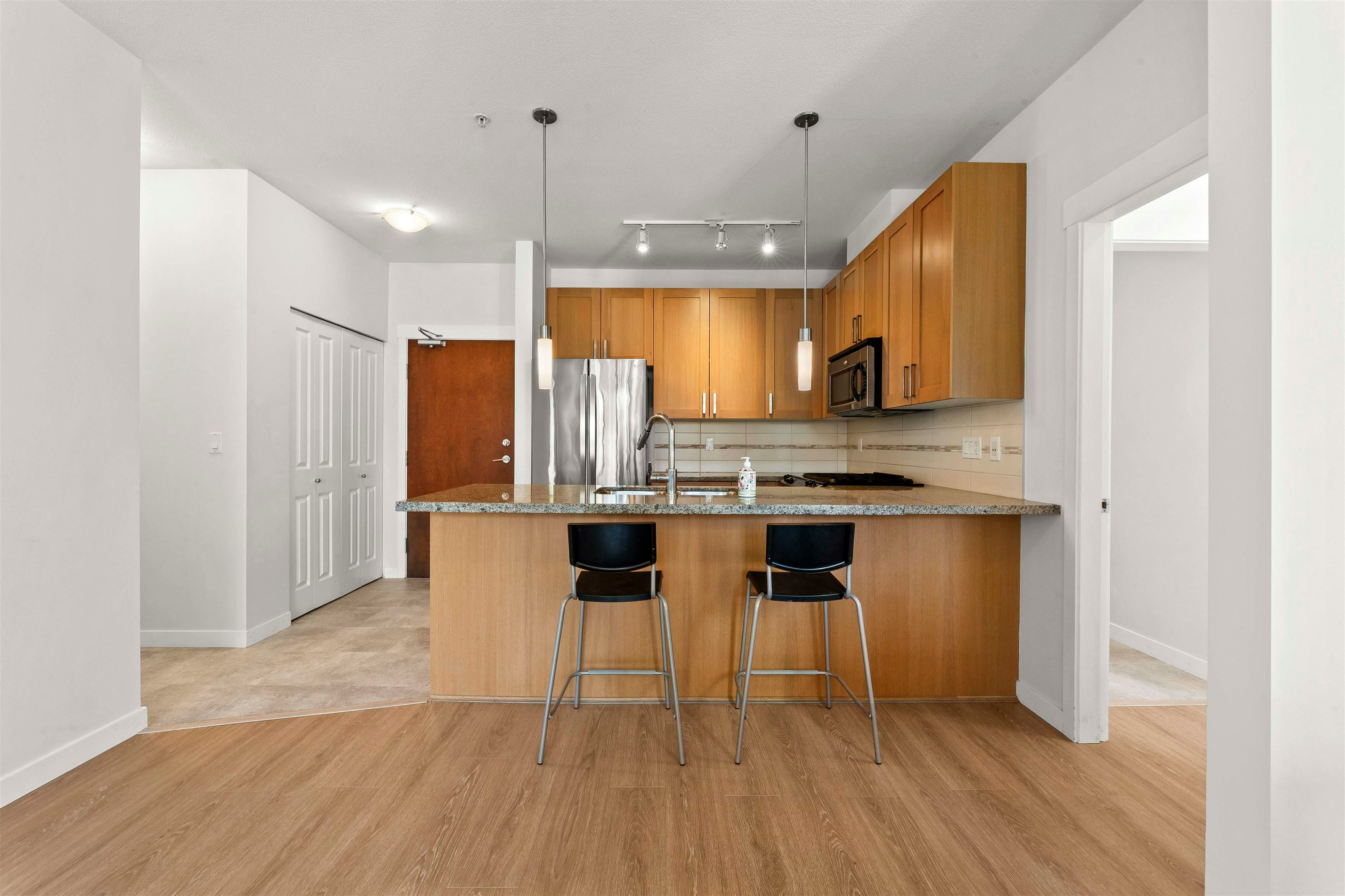 232-15918 26 Avenue - 2