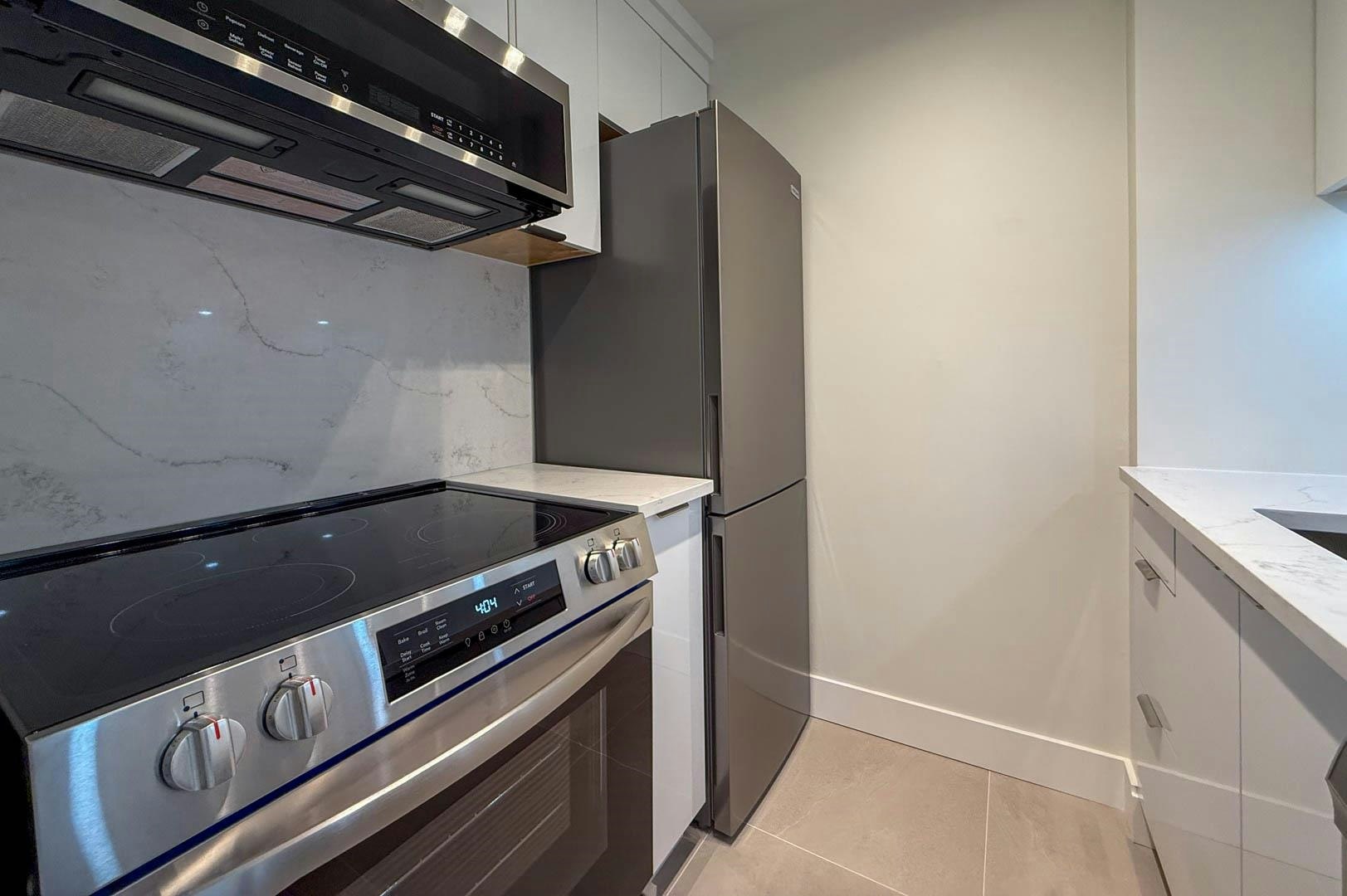 403-2150 Bellevue, West Vancouver, BC, V7V 1C4 - 12