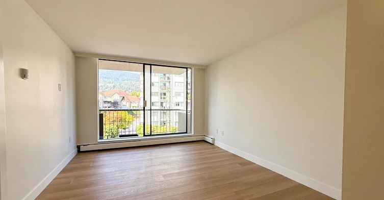 403-2150 Bellevue, West Vancouver, BC, V7V 1C4 - 3