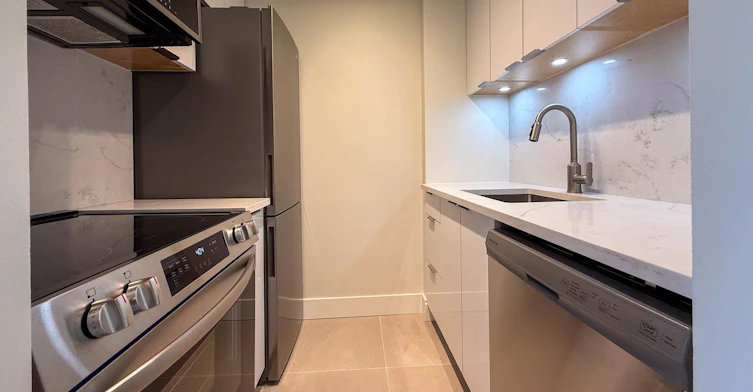 403-2150 Bellevue, West Vancouver, BC, V7V 1C4 - 11