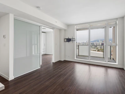 1101-285 E 10th Avenue - 3