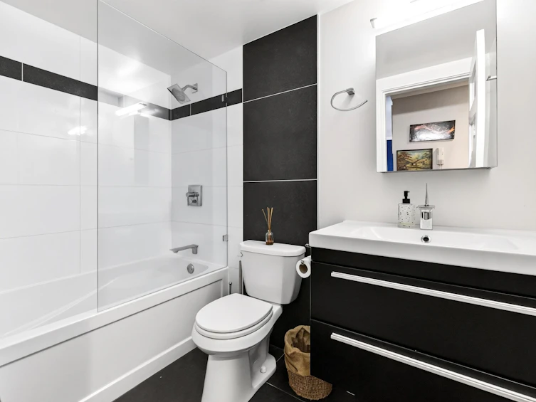 307-252 W 2nd Street, North Vancouver, BC, V7M 1C8 - 22