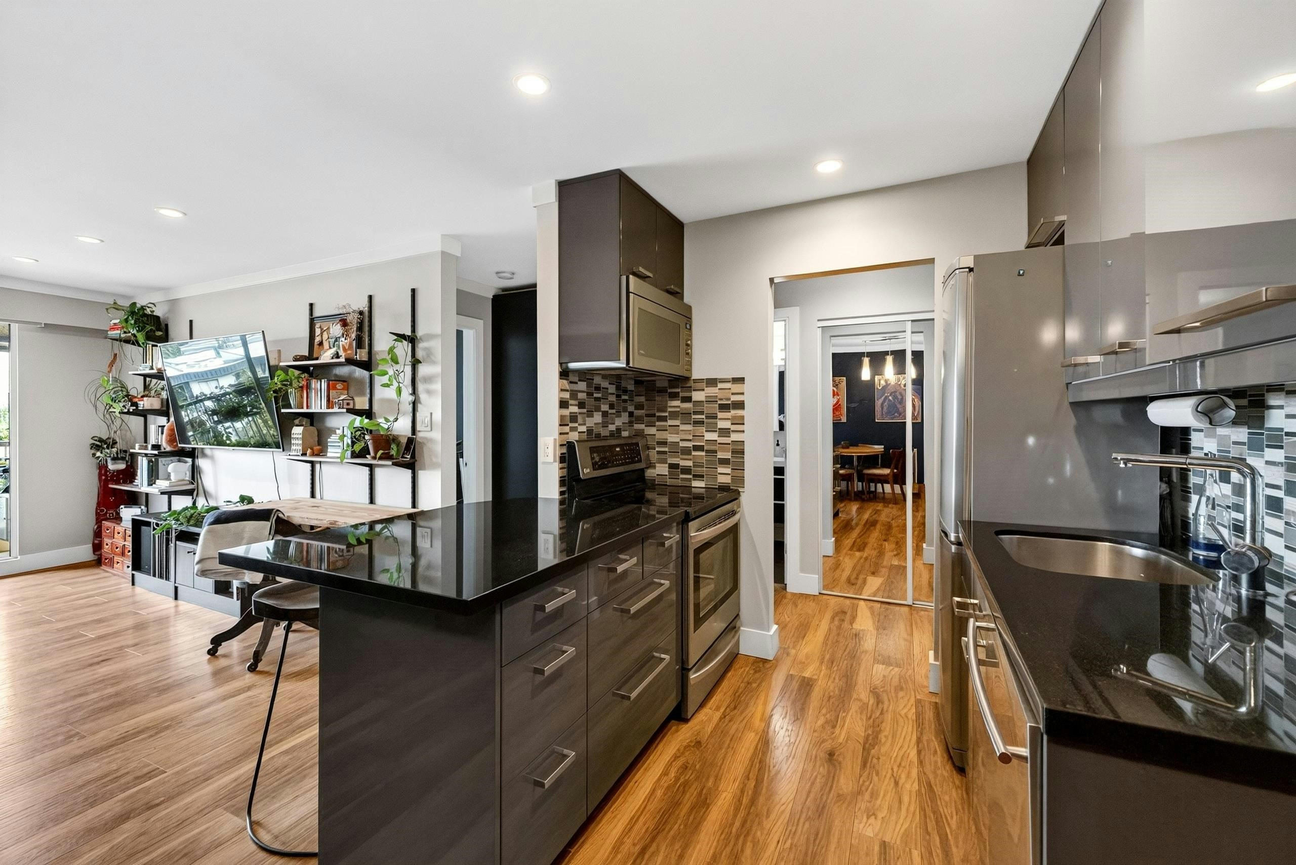 307-252 W 2nd Street, North Vancouver, BC, V7M 1C8 - 13