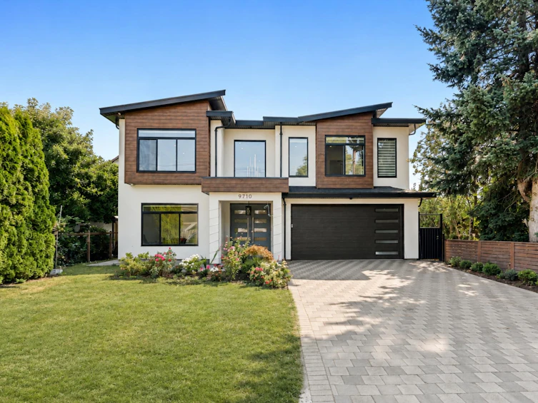 9710 Hemlock Street, Chilliwack, BC, V2P 5J6