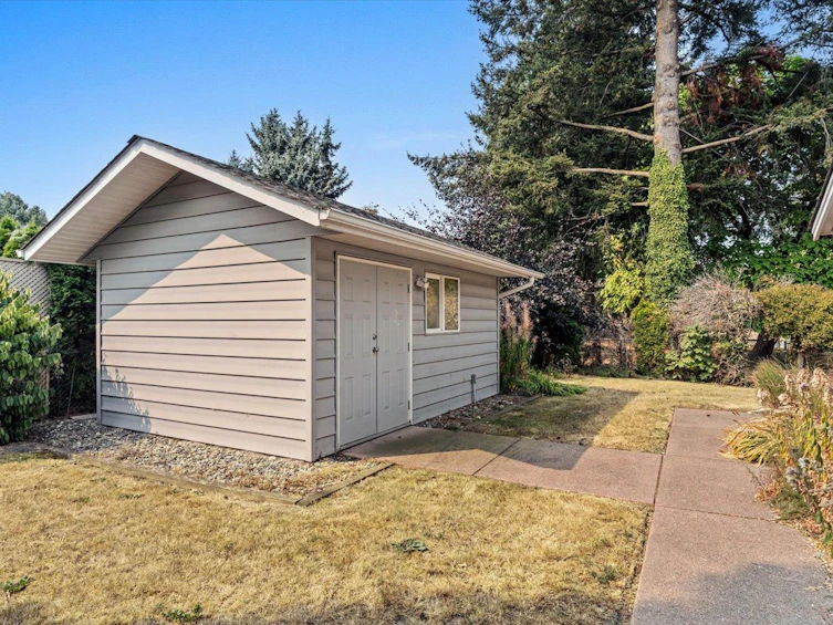6895 Centennial Drive, Chilliwack, BC, V2R 1J7 - 31