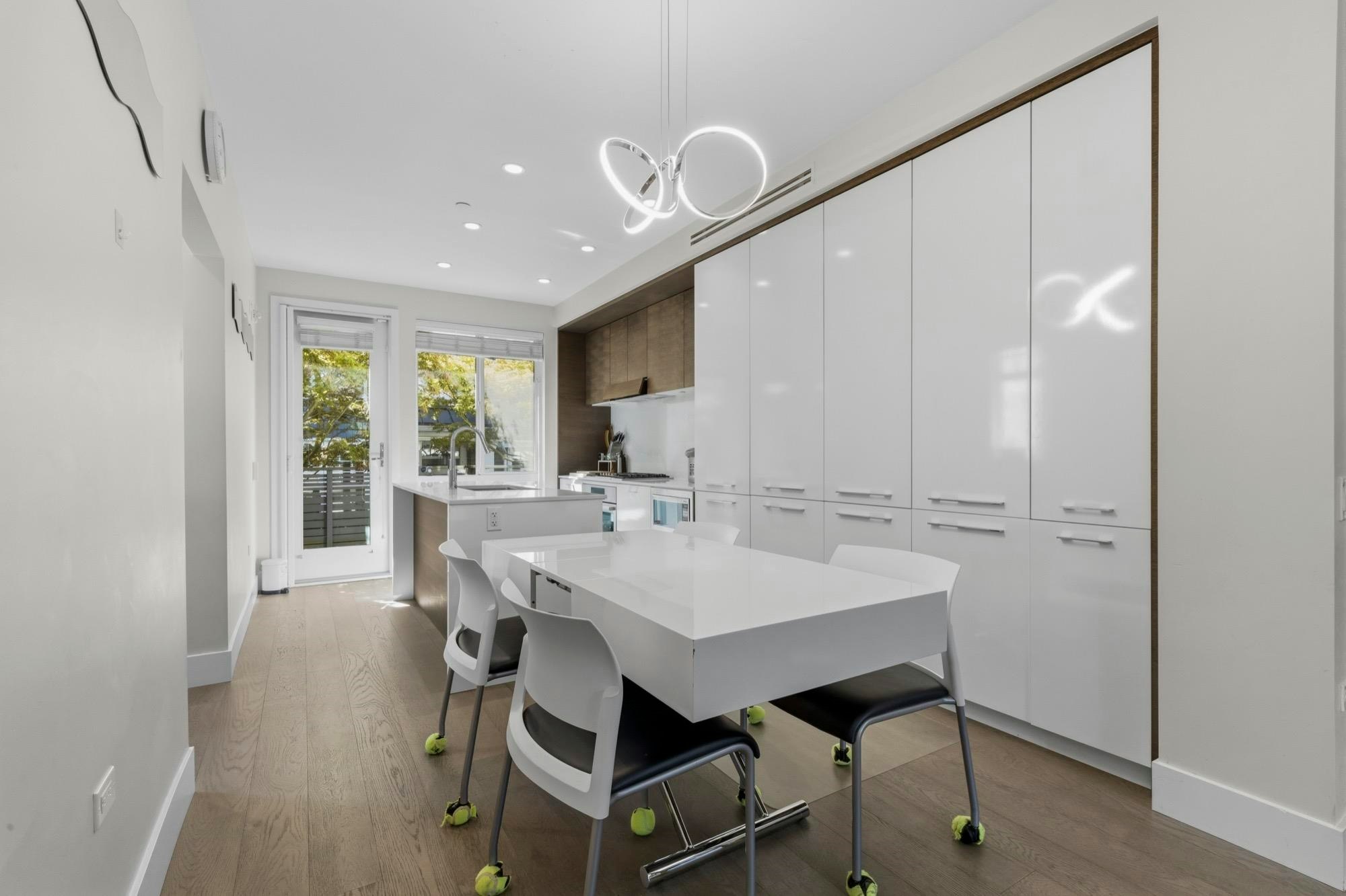 276 W 62nd Avenue - 4