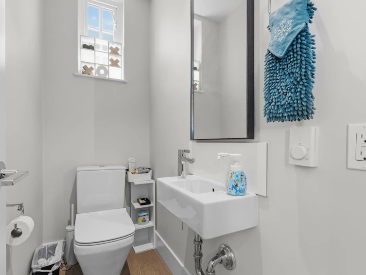 276 W 62nd Avenue, Vancouver, BC, V5X 0H1 - 8