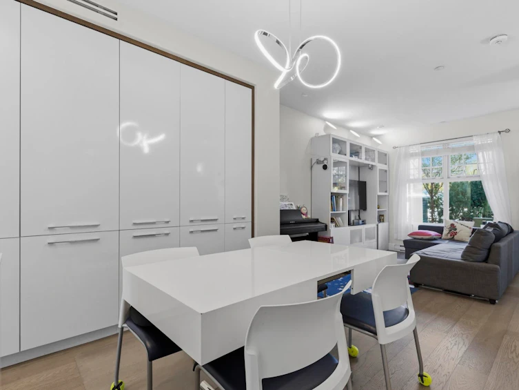 276 W 62nd Avenue, Vancouver, BC, V5X 0H1 - 5