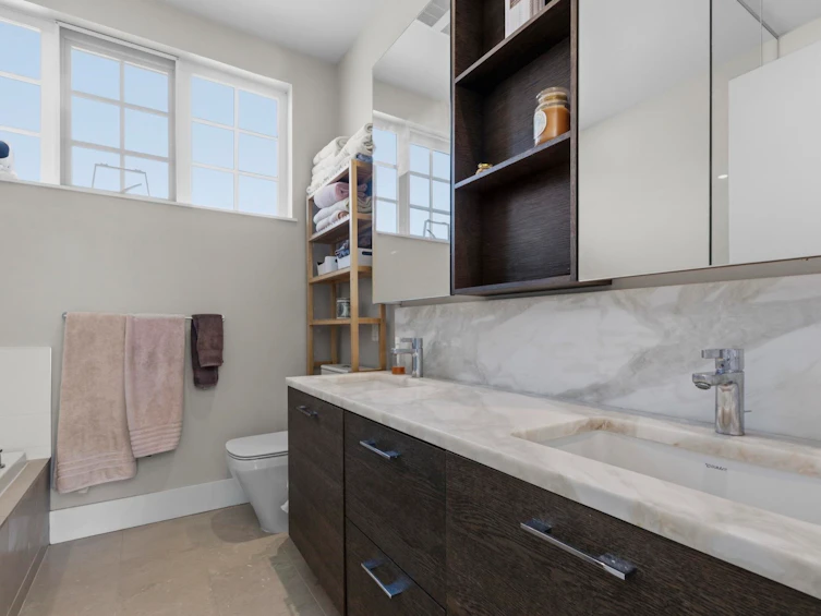 276 W 62nd Avenue, Vancouver, BC, V5X 0H1 - 14