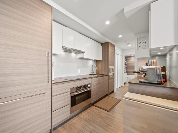 2701-13655 Fraser Highway, Surrey, BC, V3T 0P8 - 9