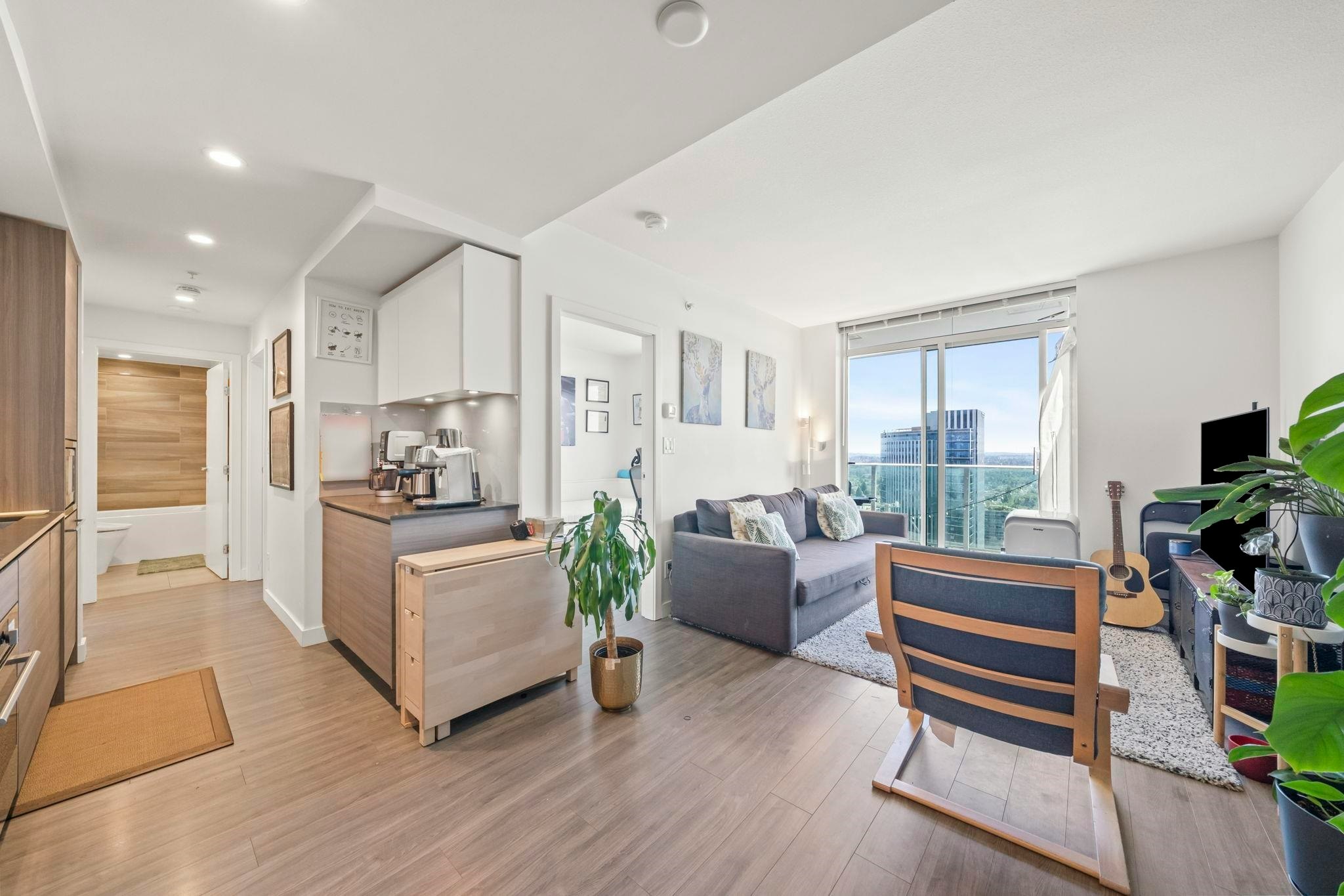 2701-13655 Fraser Highway, Surrey, BC, V3T 0P8 - 6