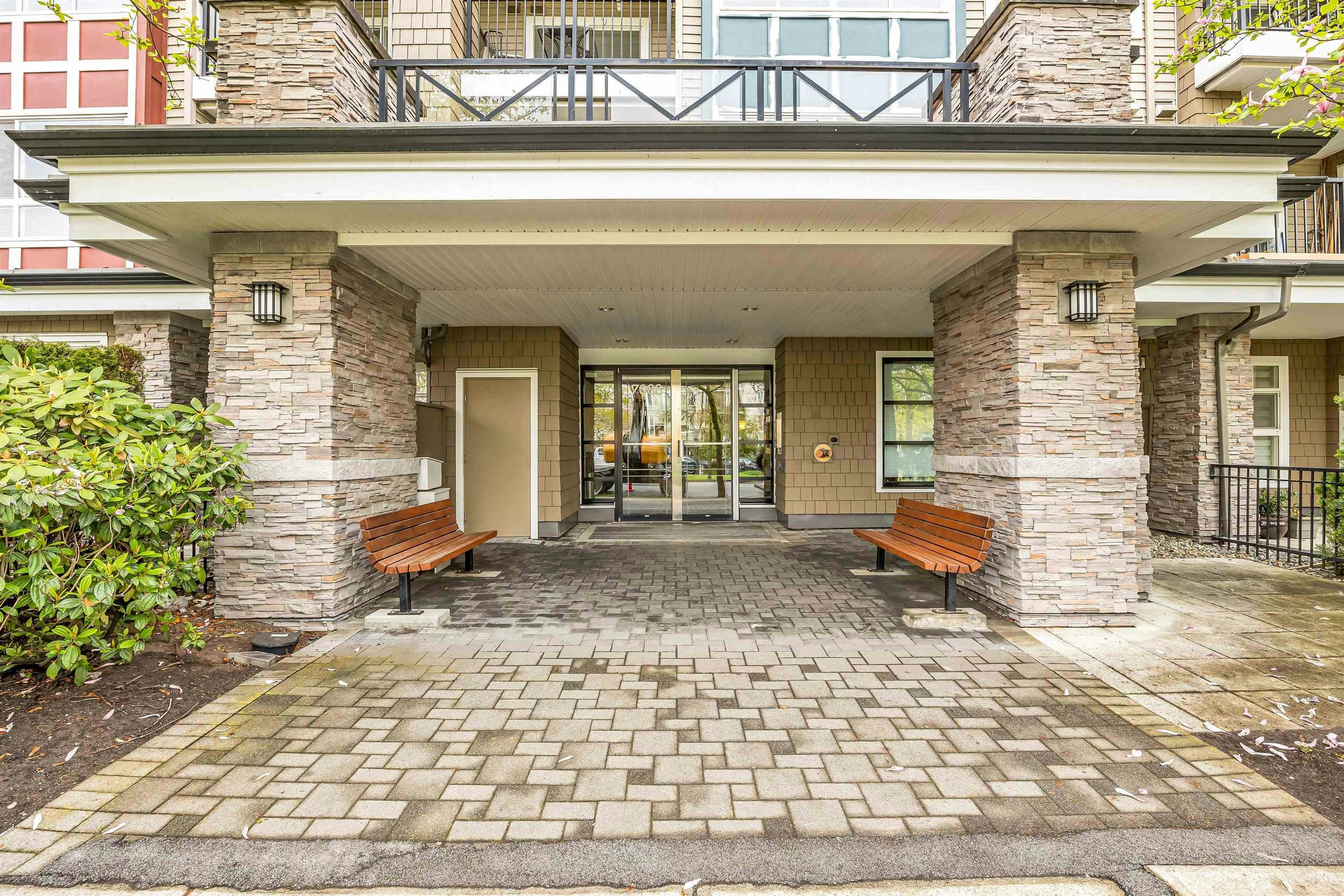 403-7088 Mont Royal Square, Vancouver, BC, V5S 4X7