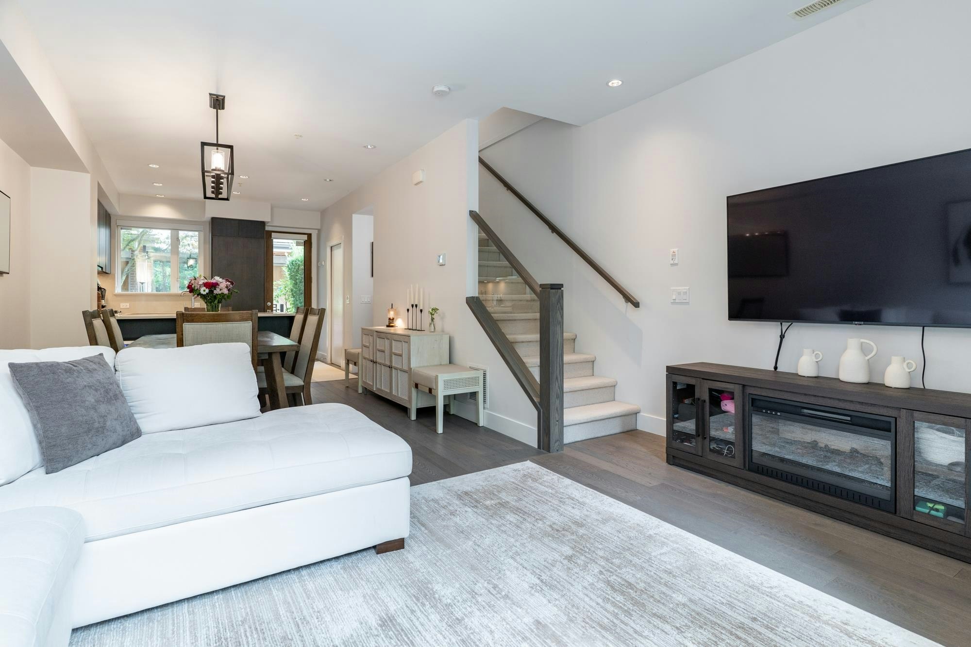 5510 Oak Street, Vancouver, BC, V6M 2V6