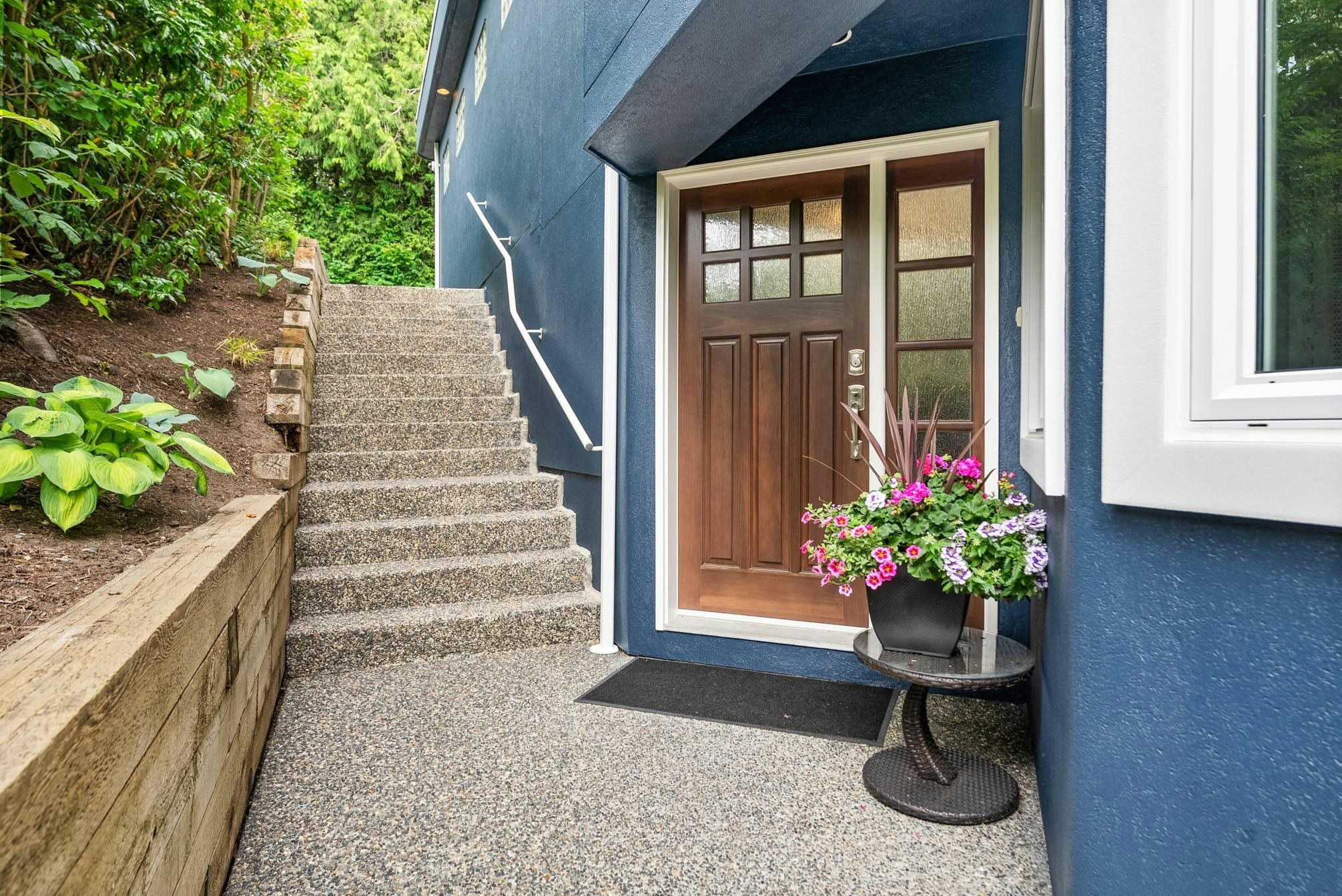 15507 Columbia Avenue, Surrey, BC, V4B 1K5 - 4