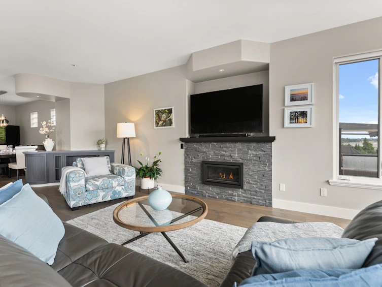 15507 Columbia Avenue, Surrey, BC, V4B 1K5 - 10