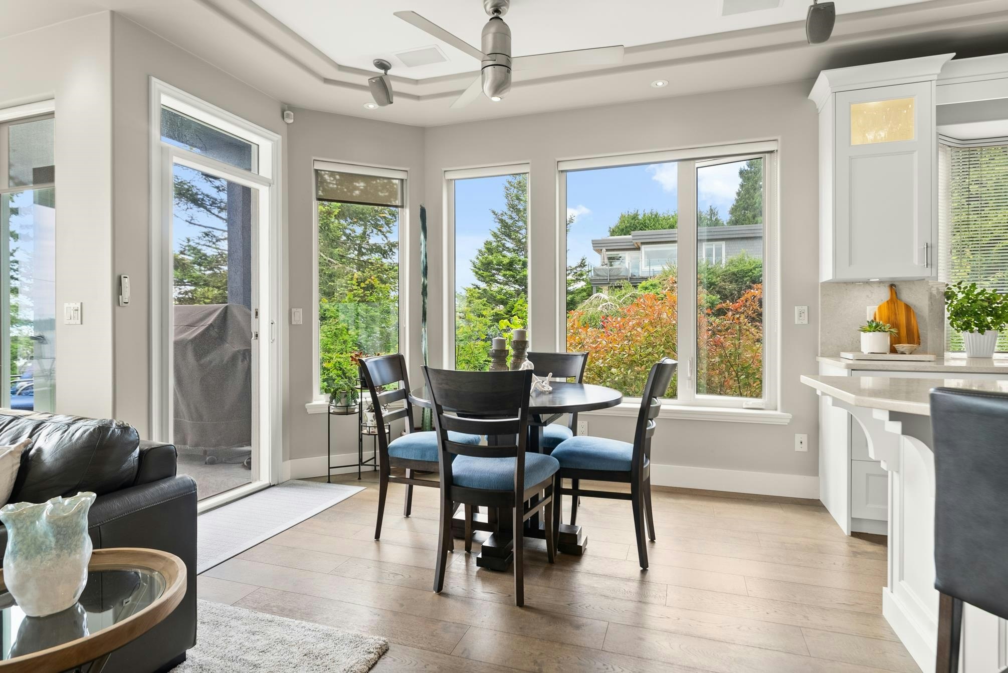 15507 Columbia Avenue, Surrey, BC, V4B 1K5 - 12