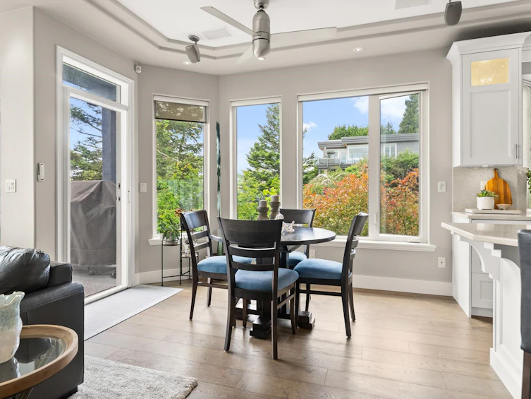 15507 Columbia Avenue, Surrey, BC, V4B 1K5 - 12