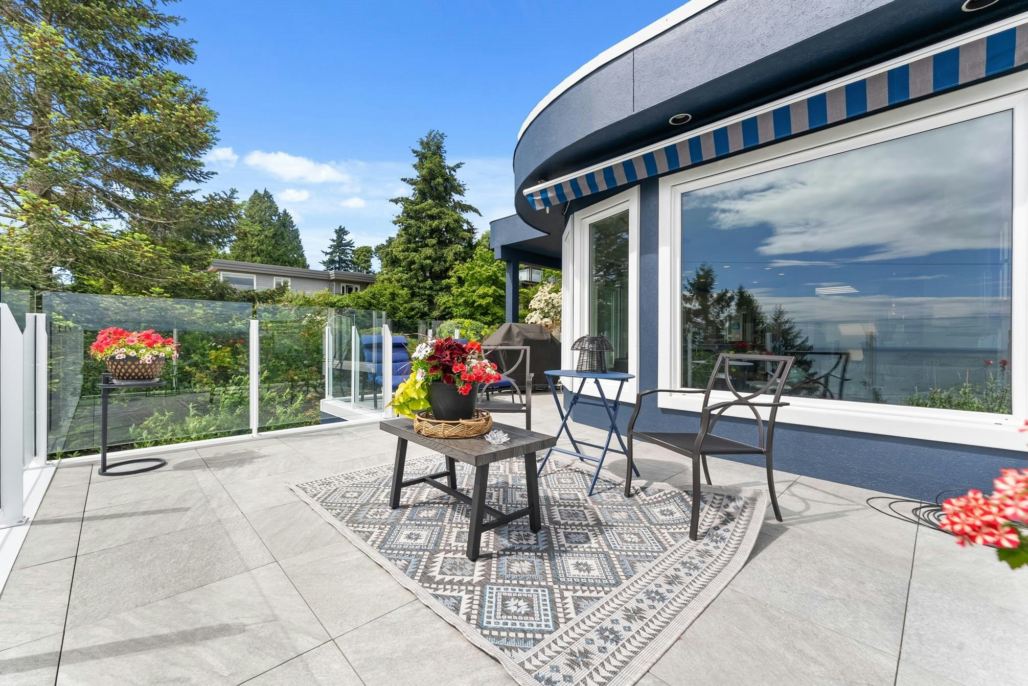 15507 Columbia Avenue, Surrey, BC, V4B 1K5 - 13