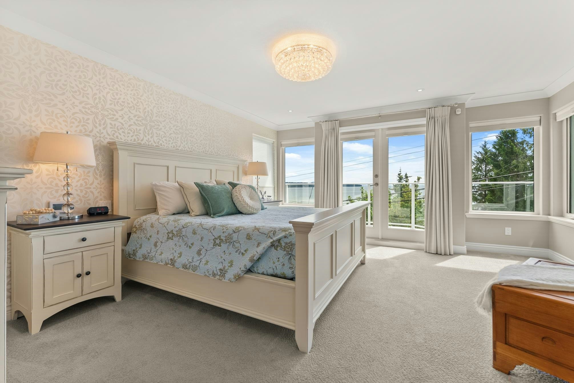 15507 Columbia Avenue, Surrey, BC, V4B 1K5 - 25