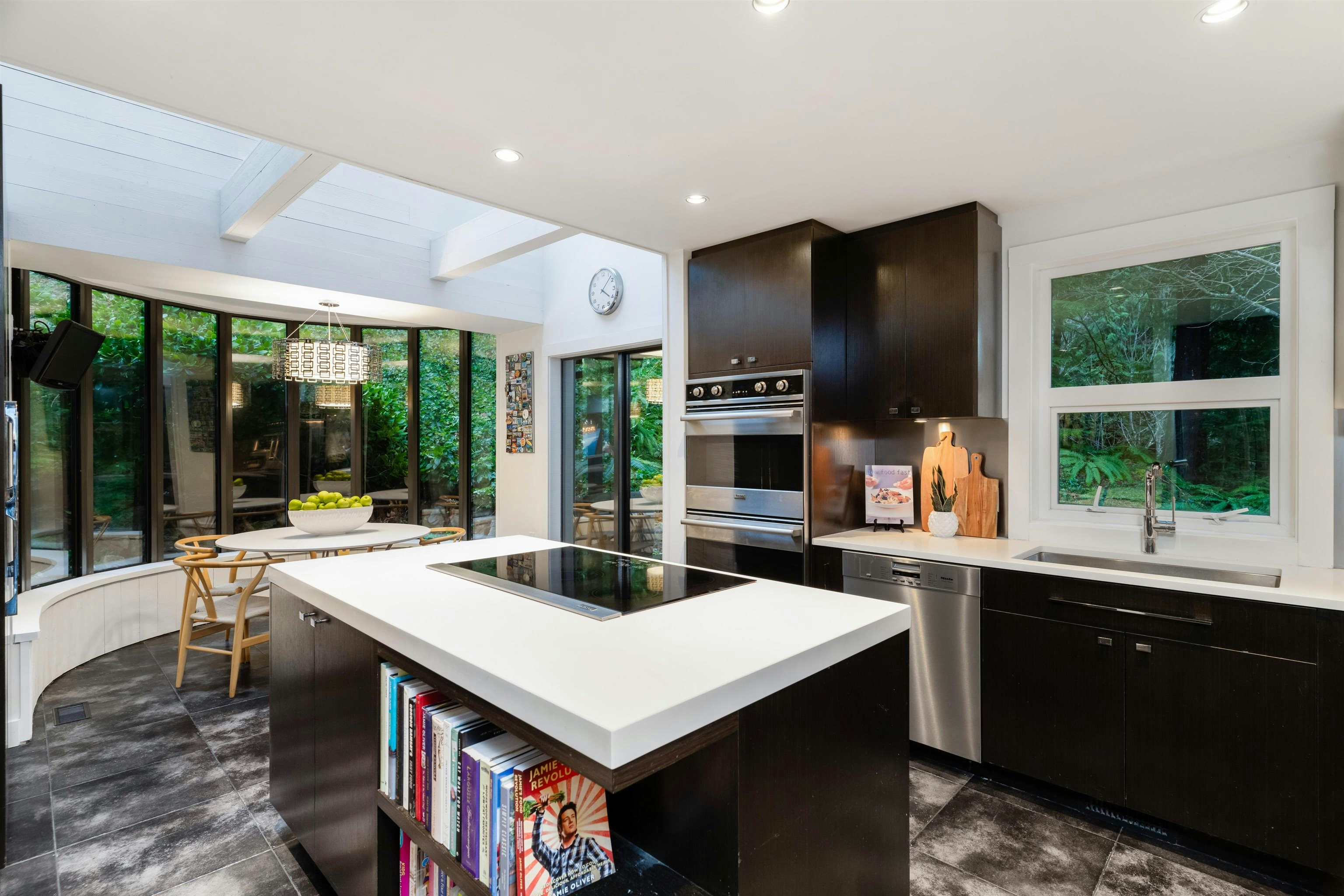 470 Timbertop Drive, West Vancouver, BC, V0N 2E0 - 5
