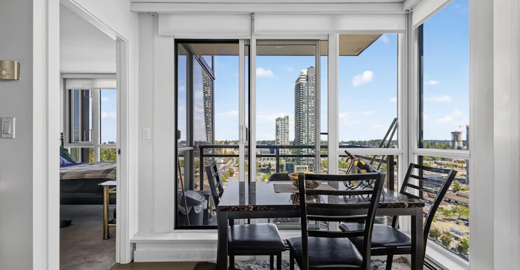 2302-10777 University Drive, Surrey, BC, V3T 0E6 - 5