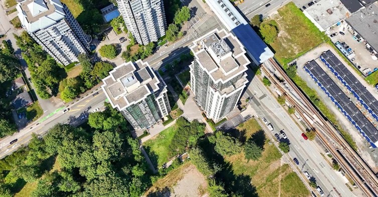 2302-10777 University Drive, Surrey, BC, V3T 0E6 - 25