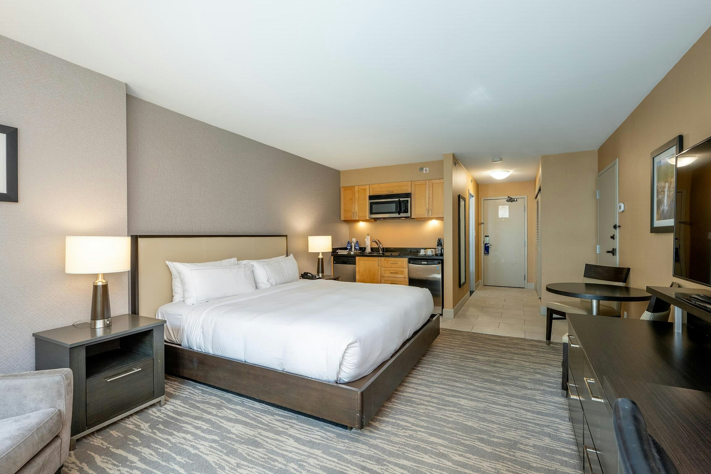 366/368-4050 Whistler Way - 5