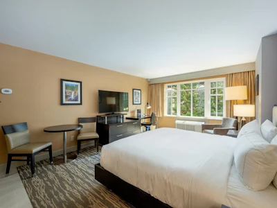366/368-4050 Whistler Way - 3