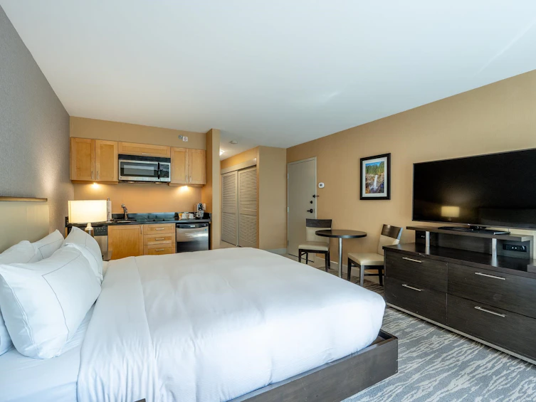 366/368-4050 Whistler Way, Whistler, BC, V8E 1H9 - 6