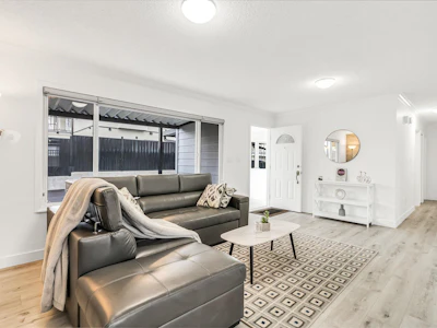 26655 30a Avenue - 2