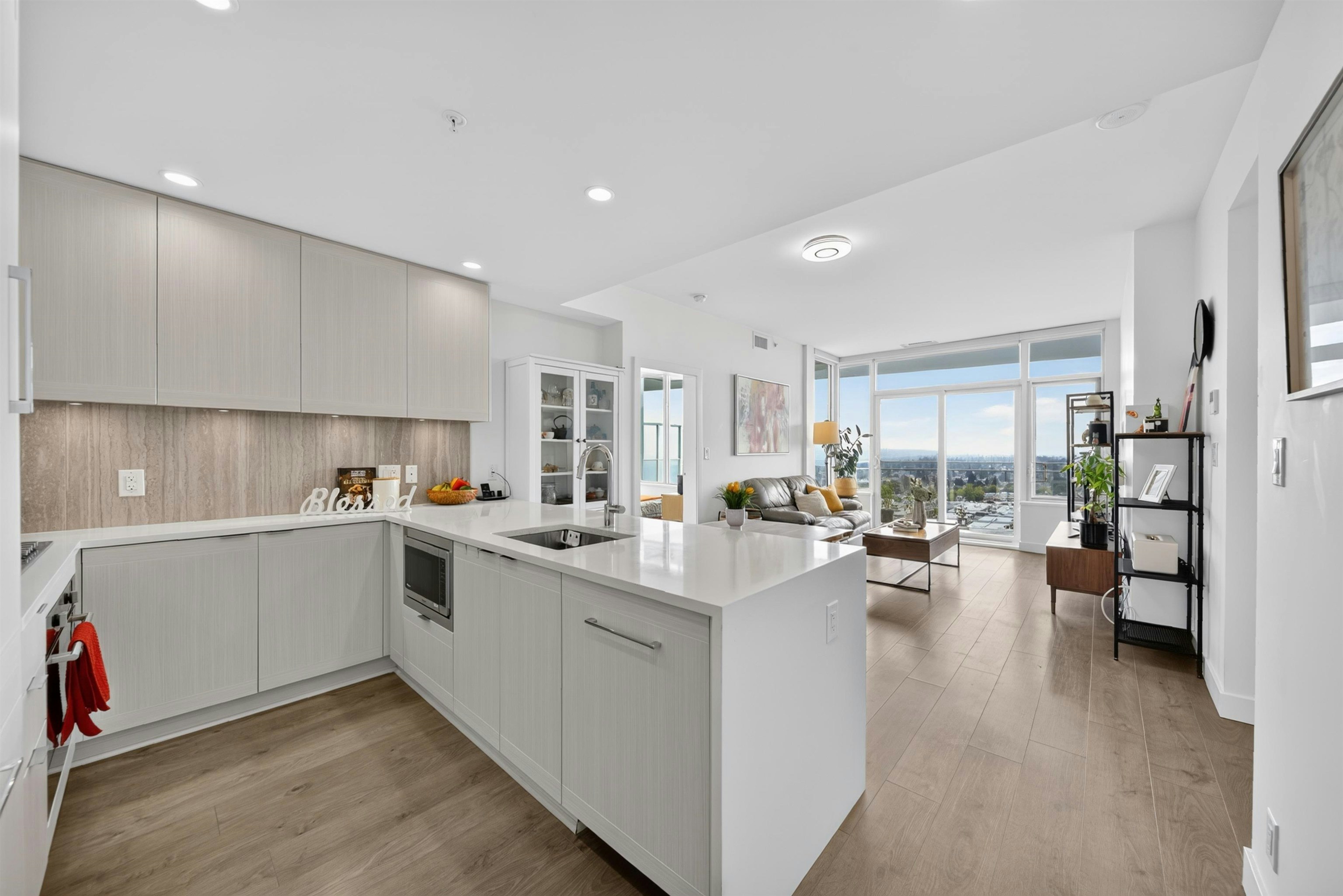 2103-5051 Imperial Street, Burnaby, BC, V5J 0J3 - 3