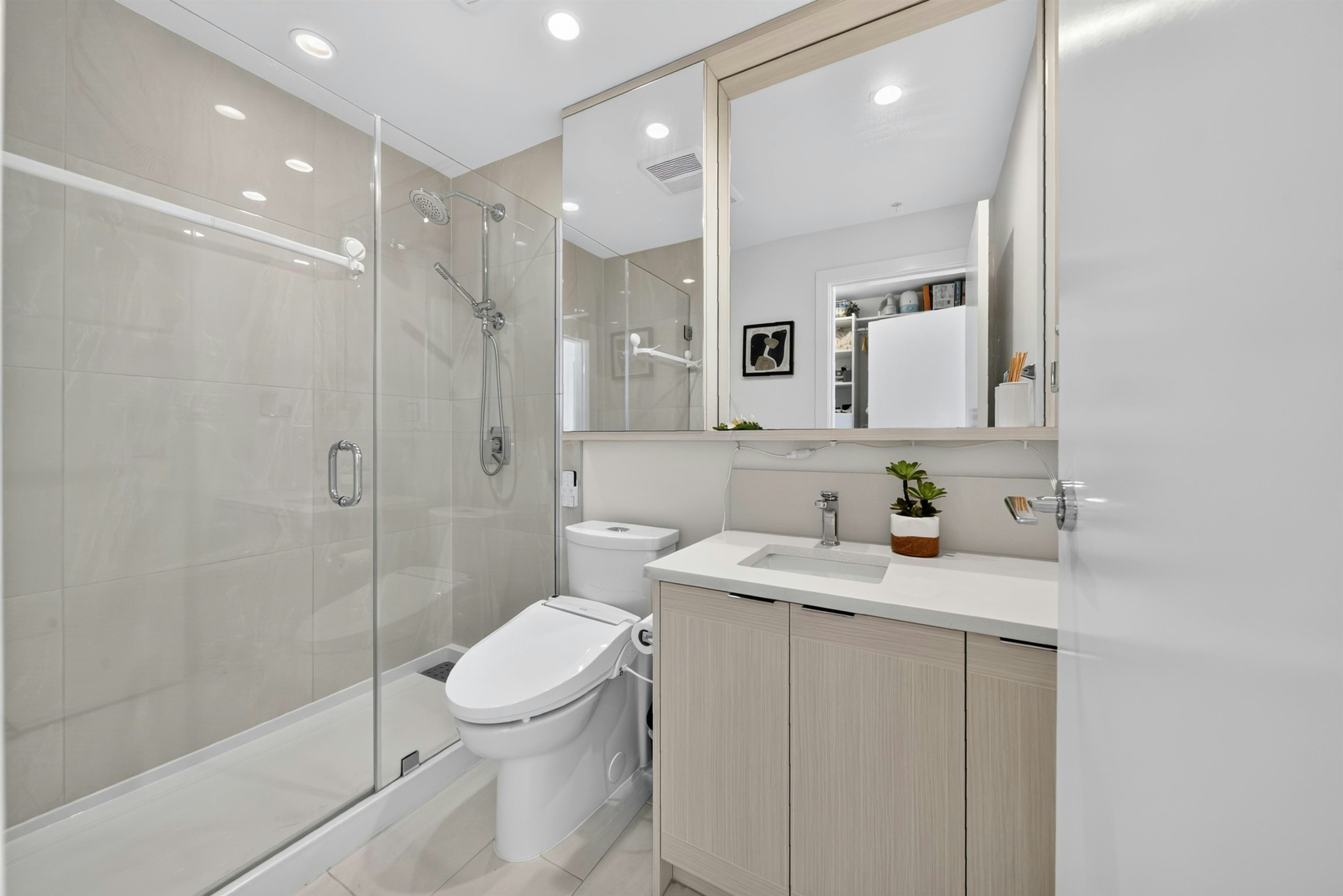 2103-5051 Imperial Street, Burnaby, BC, V5J 0J3 - 21