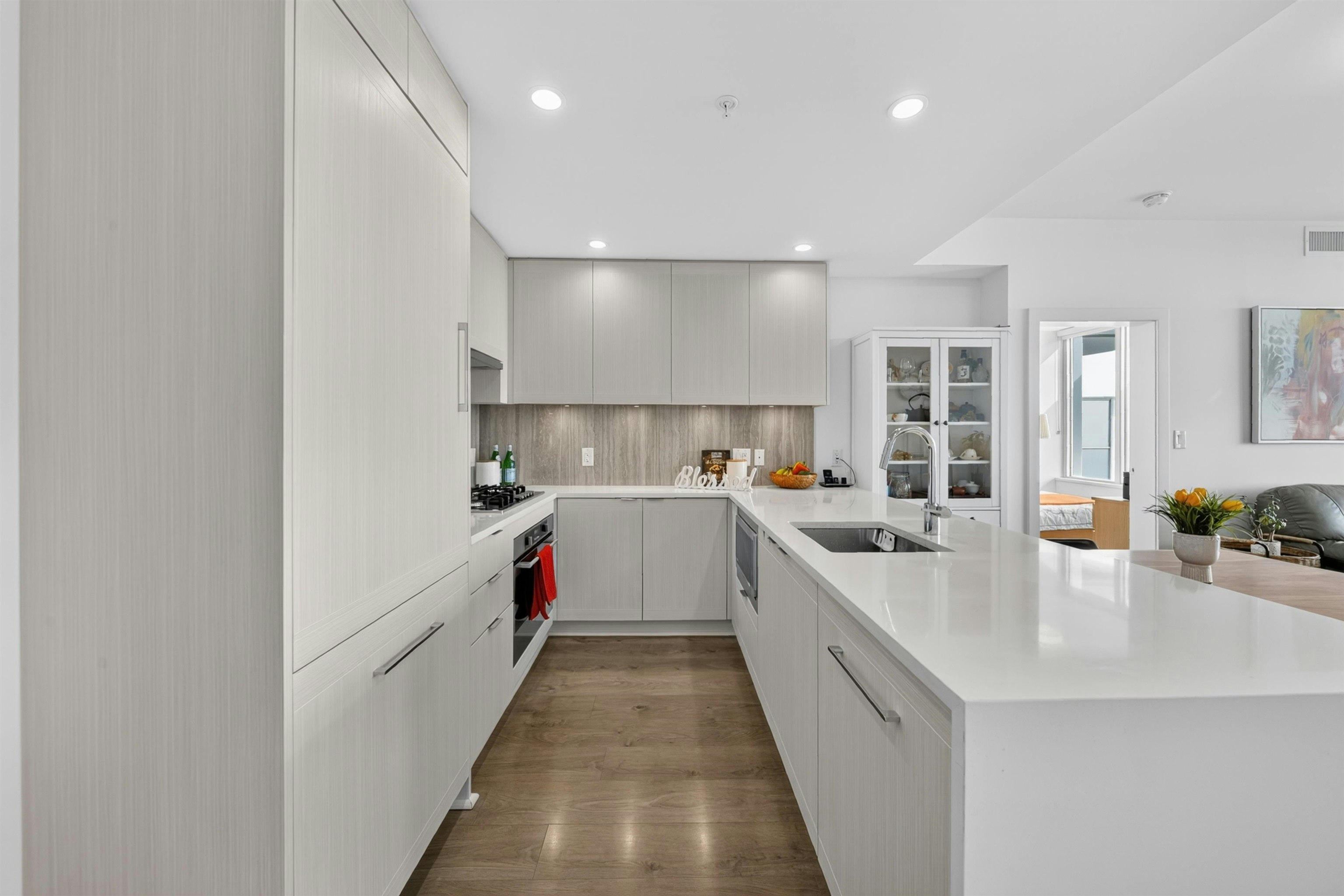 2103-5051 Imperial Street, Burnaby, BC, V5J 0J3 - 4