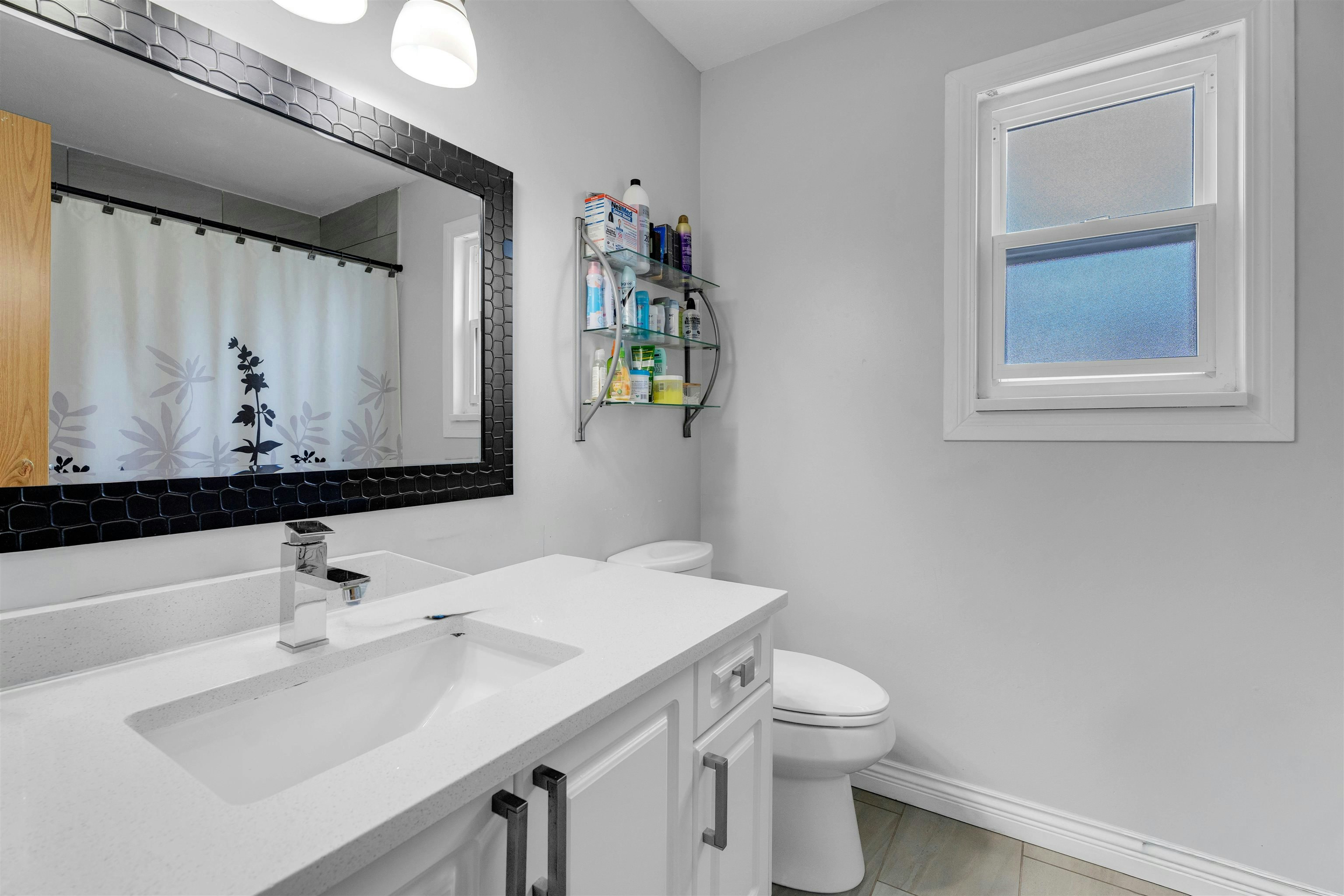 7869 143a Street, Surrey, BC, V3W 9W5 - 15