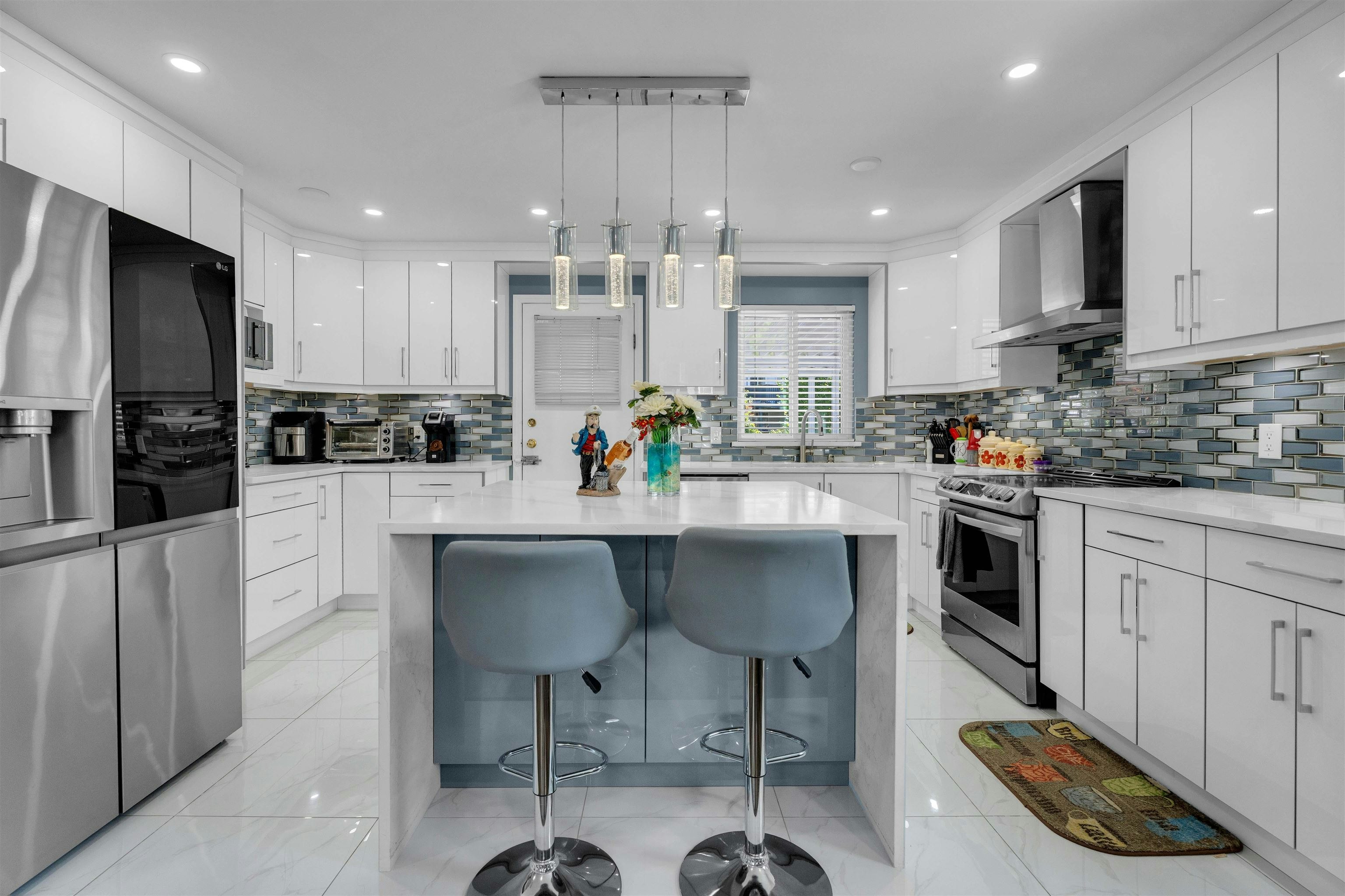 7869 143a Street, Surrey, BC, V3W 9W5 - 9
