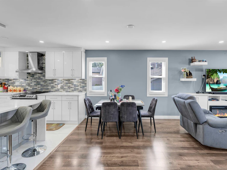7869 143a Street, Surrey, BC, V3W 9W5 - 11