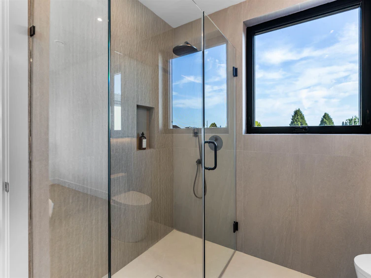 1-6682 Napier Street, Burnaby, BC, V5B 2C3 - 18