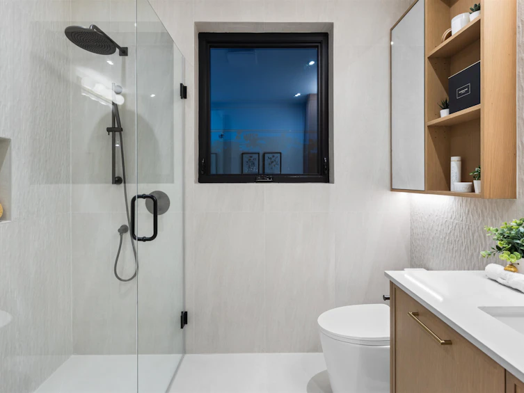 2-6682 Napier Street, Burnaby, BC, V5B 2C3 - 20