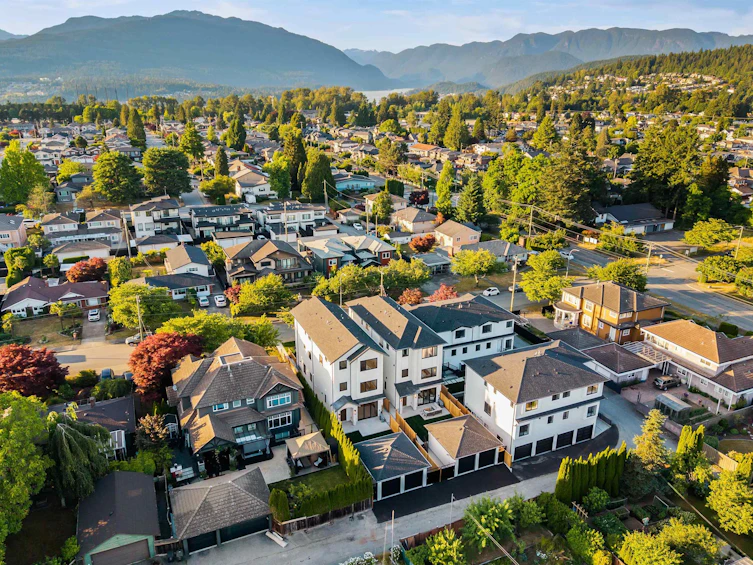 3-6682 Napier Street, Burnaby, BC, V5B 2C3 - 34