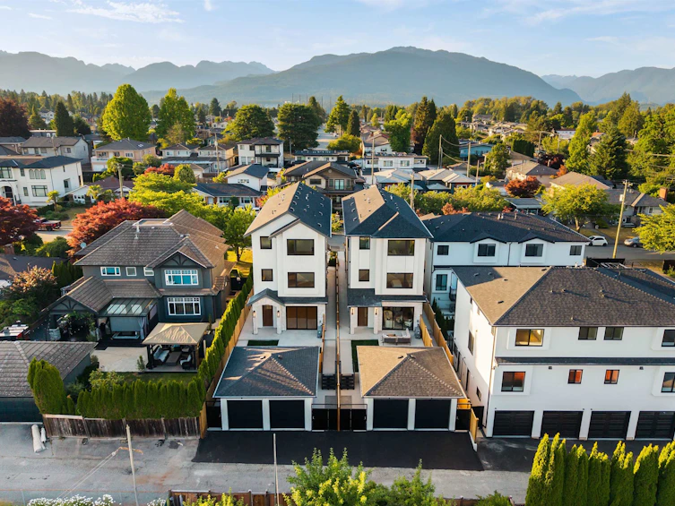 3-6682 Napier Street, Burnaby, BC, V5B 2C3 - 33