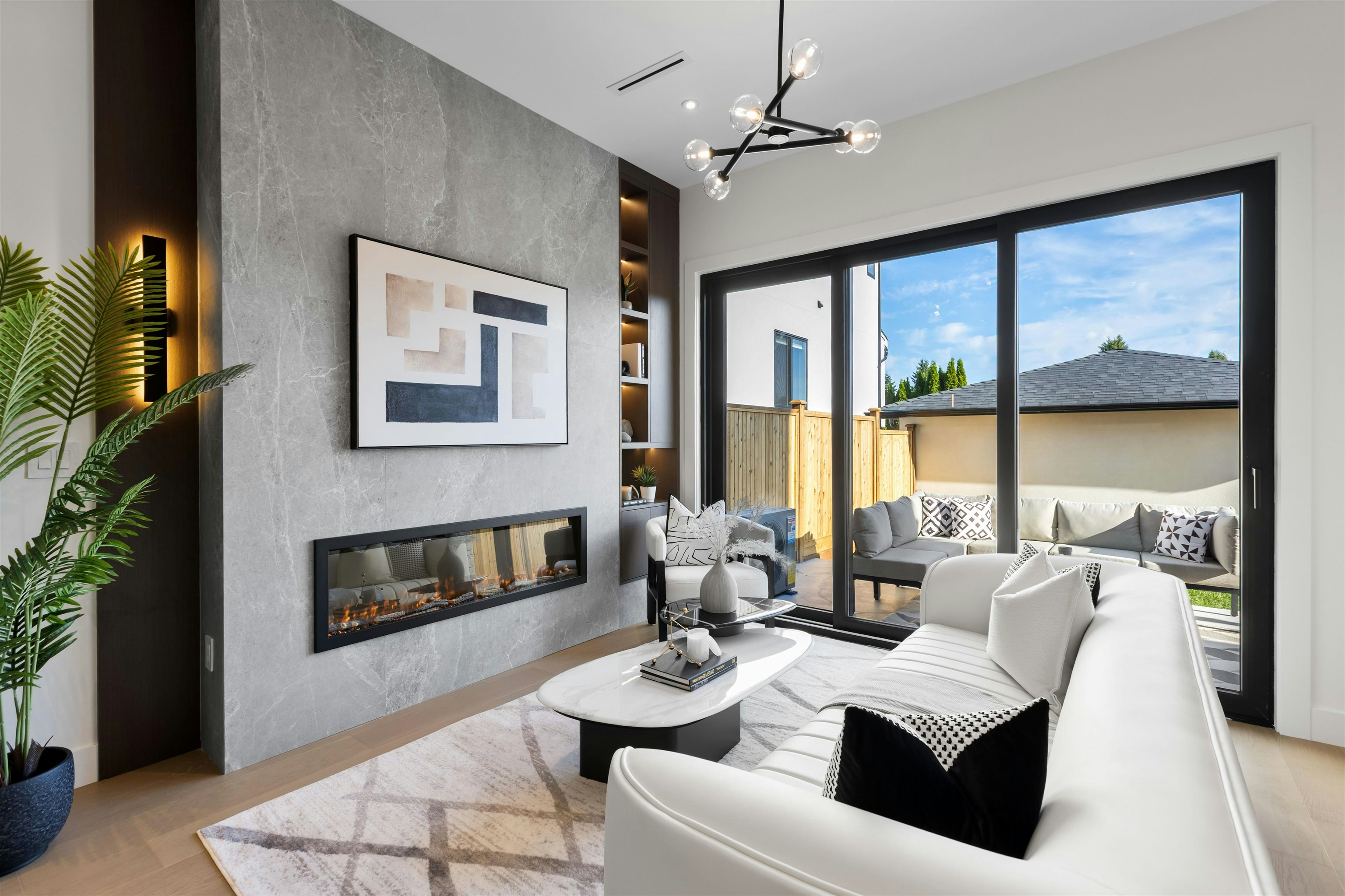 3-6682 Napier Street - 2