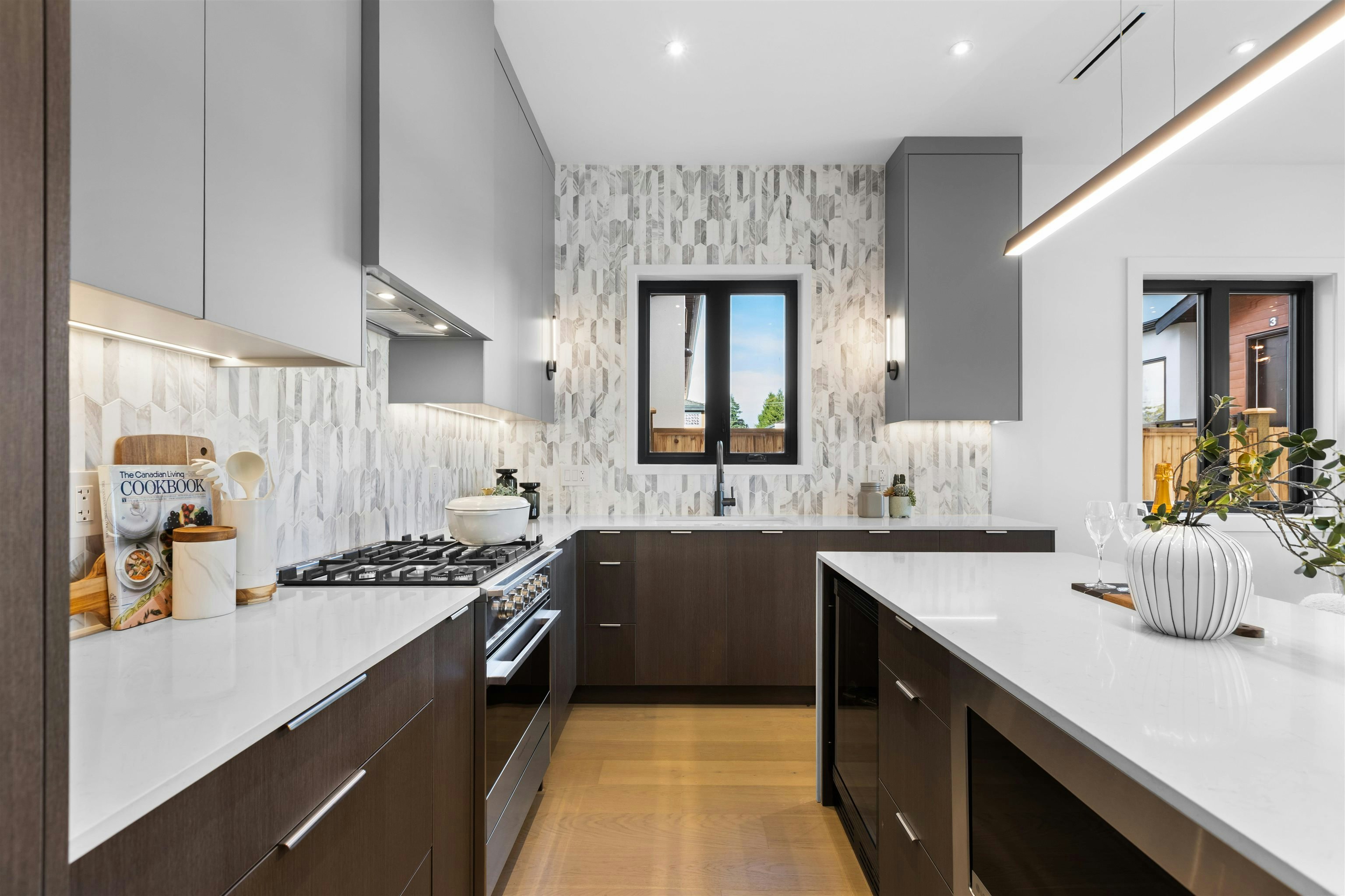 3-6682 Napier Street, Burnaby, BC, V5B 2C3 - 9